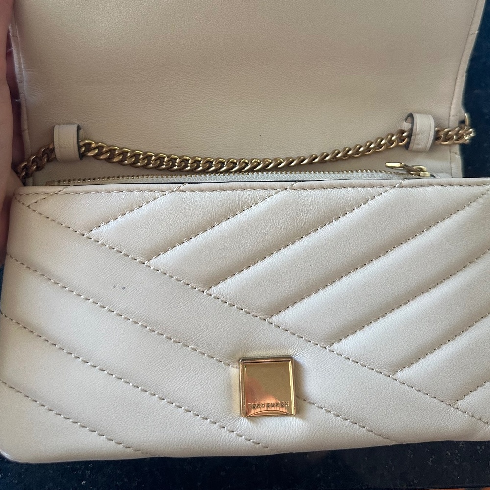 Tory Burch Kira Chevron Clutch Crossbody Bag - Picture 3 of 6